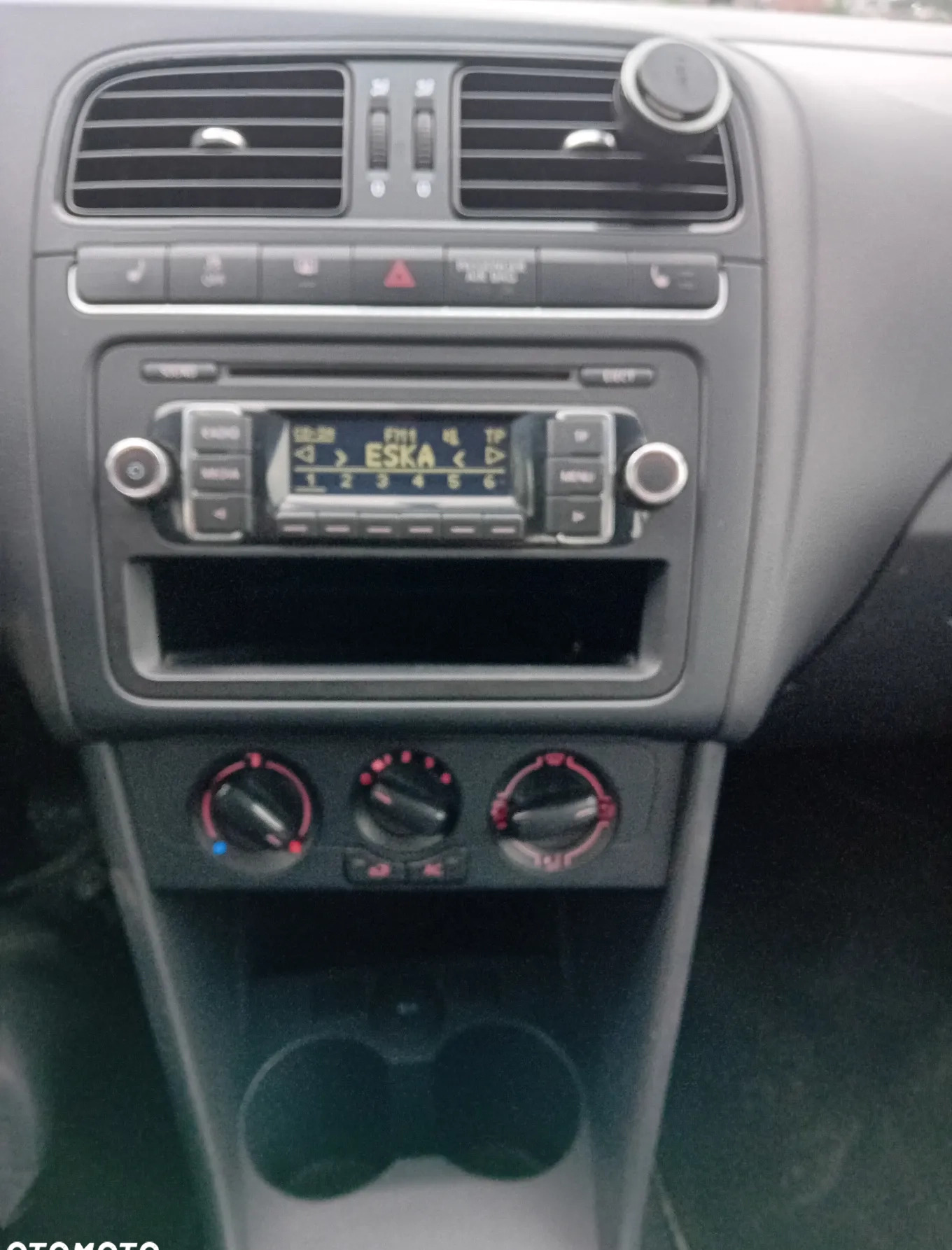 Volkswagen Polo cena 21900 przebieg: 160200, rok produkcji 2013 z Rawicz małe 79
